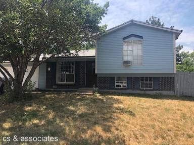 Main picture of 16132 E Wesley Ave