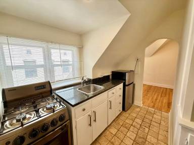 Main picture of 1454 N Marion St
