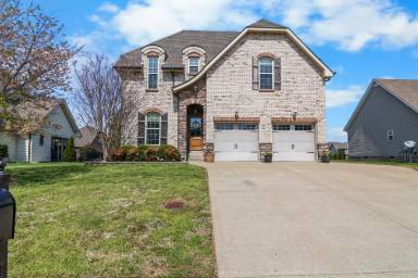 Main picture of 951 Willow Cir
