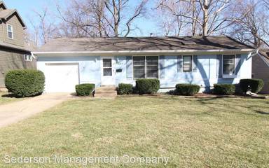 Main picture of 7221 Springfield St