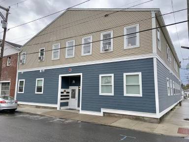 Main picture of 49 Harbor Ave