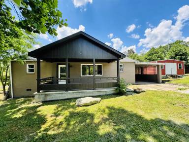 Main picture of 3426 Land St