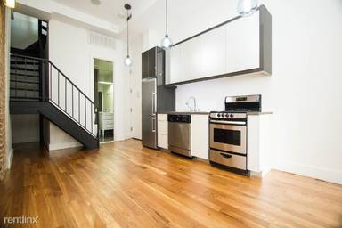 Main picture of 193 Bedford Ave