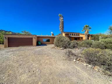 Main picture of 1711 N Placita Tuberia