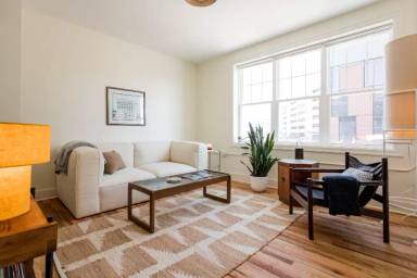 Main picture of 6465 Sterling St