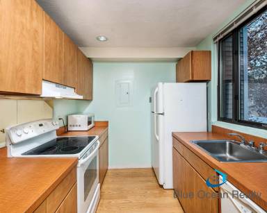 Main picture of 182 Allston St