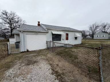 Main picture of 1671 Enlow Ave