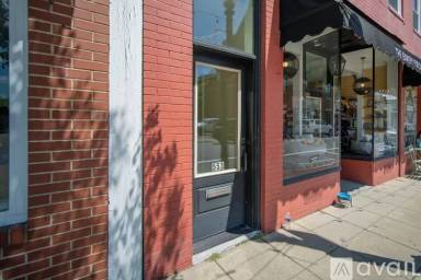 Main picture of 553 Beaver St