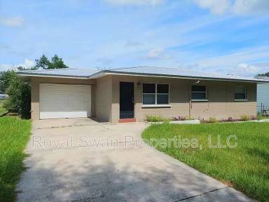 Main picture of 220 Orangeview Ln
