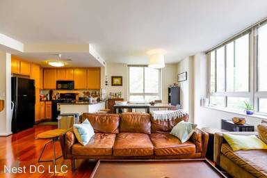 Main picture of Potomac Place Tower