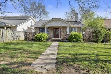 Main picture of 1115 McKennie Ave