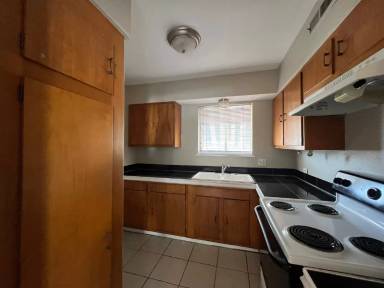 Main picture of 1803 W Gramercy Pl