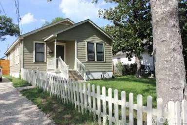 Main picture of 2708 E 22nd St