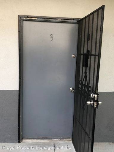 Main picture of 400 S Marengo Ave