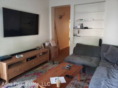 Main picture of 3102 Wyandot St