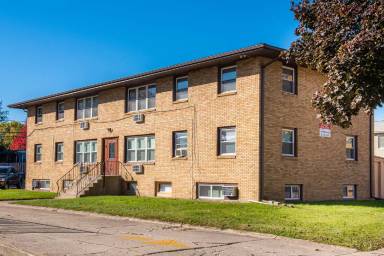 Main picture of 806 Greenbrier Rd