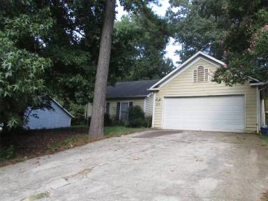 Main picture of 814 Fox Valley Dr