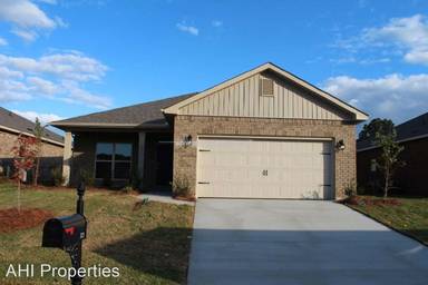 Main picture of 323 Ivyleaf Dr NW