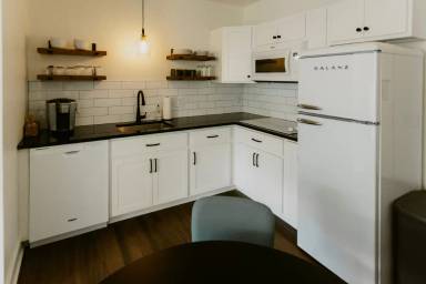 Main picture of 111 W Main St