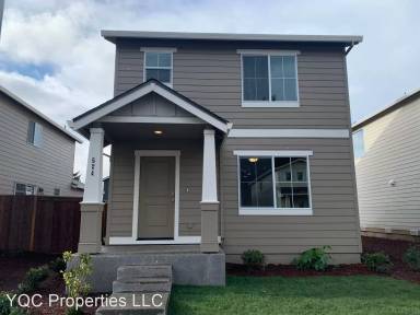 Main picture of 524 NE 138th Pl