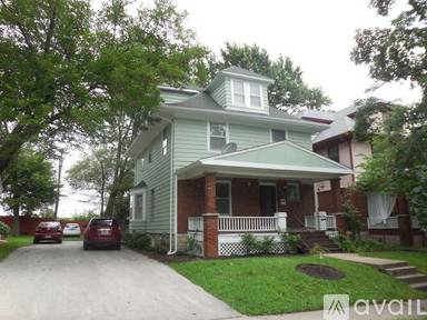 Main picture of 3319 Baltimore Ave