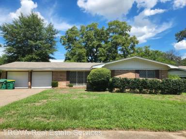 Main picture of 2708 Weaver Pl