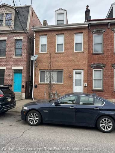 Main picture of 2217 Jane St
