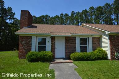 Main picture of 103 Windsor Ct