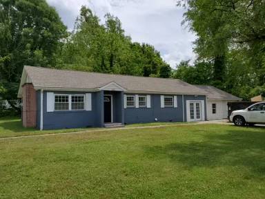 Main picture of 102 Dogwood Ln