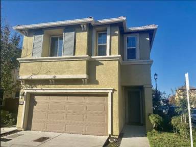 Main picture of 2045 Camino Real Way