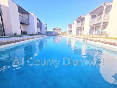 Main picture of 621 Laurel St