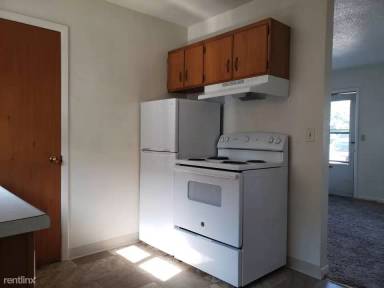 Main picture of Midway Apartments