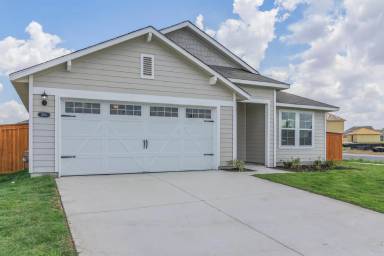 Main picture of 204 Rollingwood Dr
