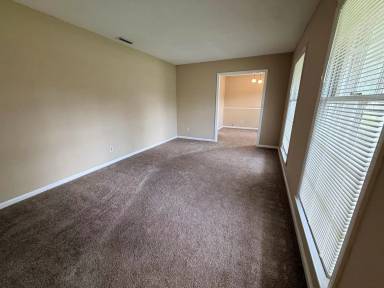 Main picture of 407 Northfield Rd