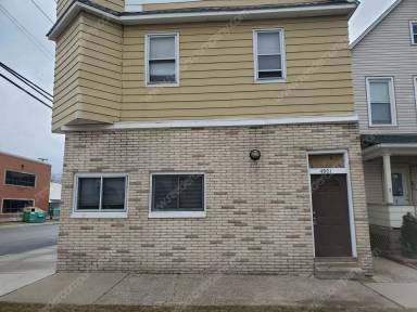 Main picture of 4901 Magoun Ave