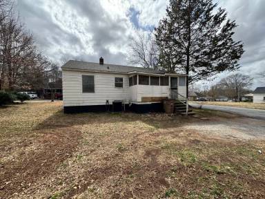 Main picture of 210 Morrison St