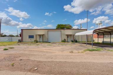 Main picture of 221 Highway 62