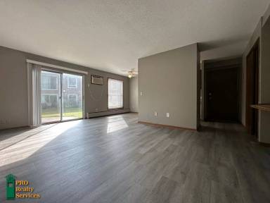 Main picture of 900 6th St S