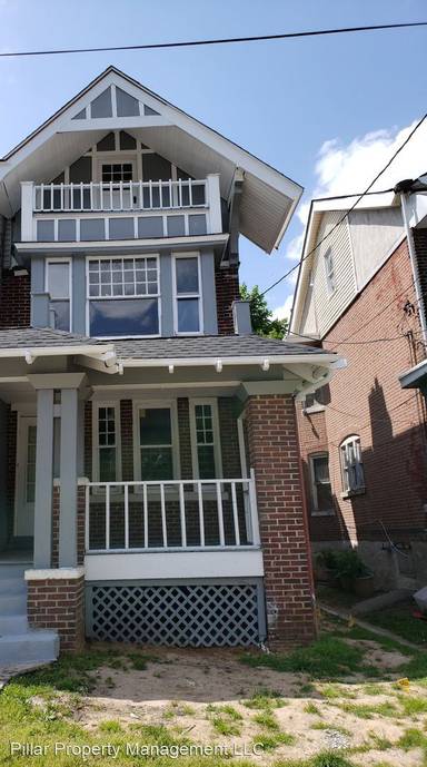 Main picture of 33 Bryn Mawr Ave