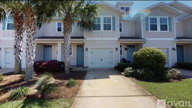 Main picture of 20 E Shady Oaks Ln