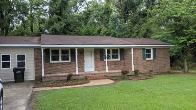 Main picture of 1719 Providence Rd