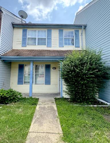 Main picture of 5404 Grand Lake Cres
