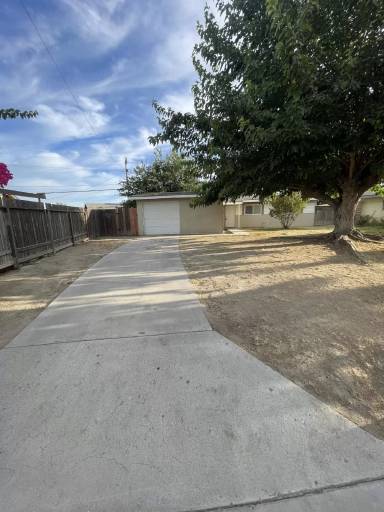 Main picture of 203 Buckley Ave