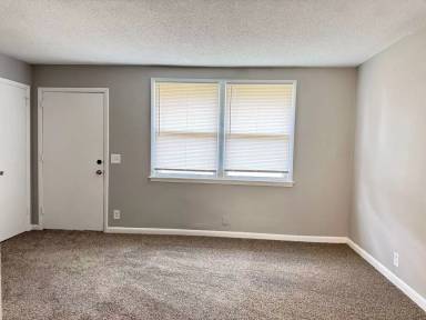 Main picture of 1505 Nichols Dr