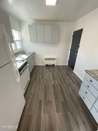 Main picture of 9031 Knox Ave