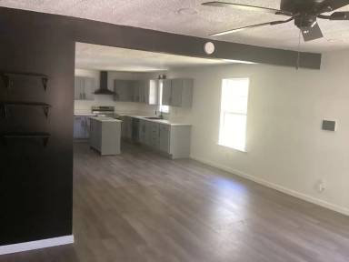 Main picture of 2540 Ewing Ave