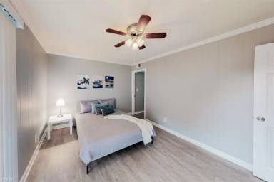 Main picture of 2585 New Bedford Way NE