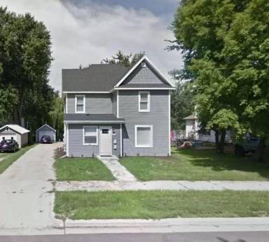 Main picture of 212 S Albert Ave
