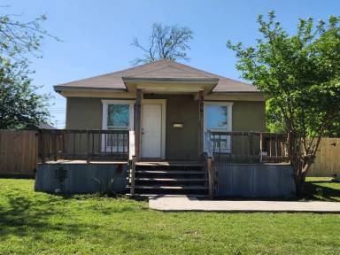 Main picture of 306 S 25th St