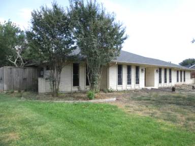 Main picture of 3000 Gentry Rd